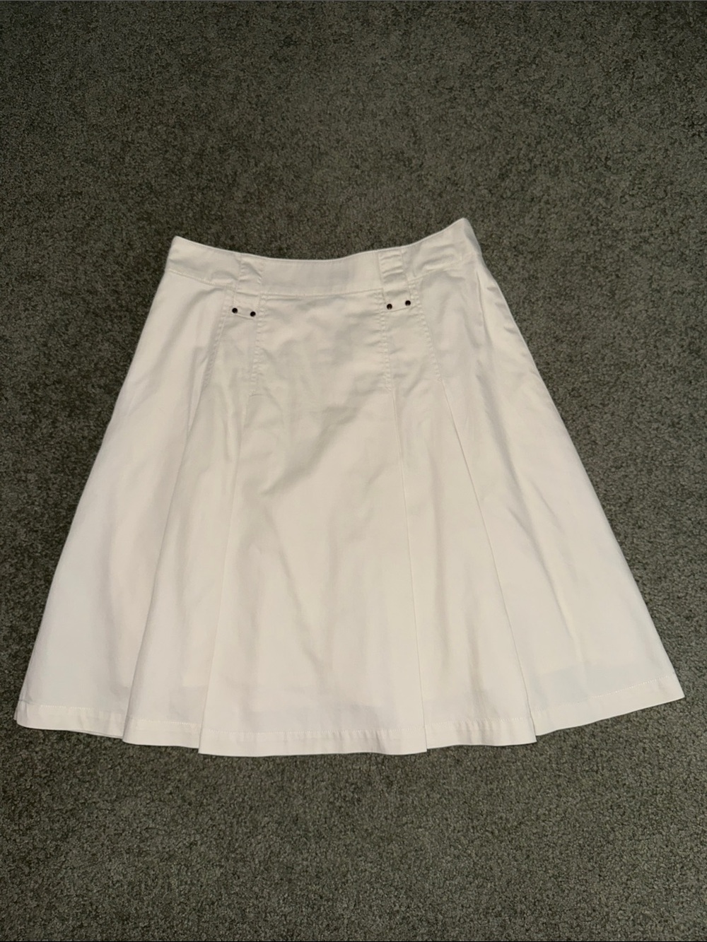 Jones New York Signature White A-Line Pleated Skirt Size 8